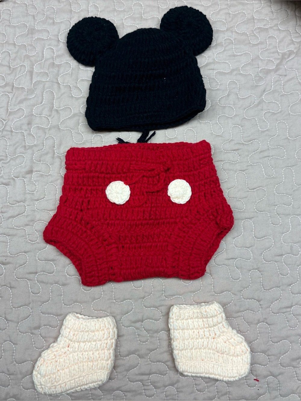 Kids Crochet Mickey-Style Hat and Diaper Cover Set — Black & Red